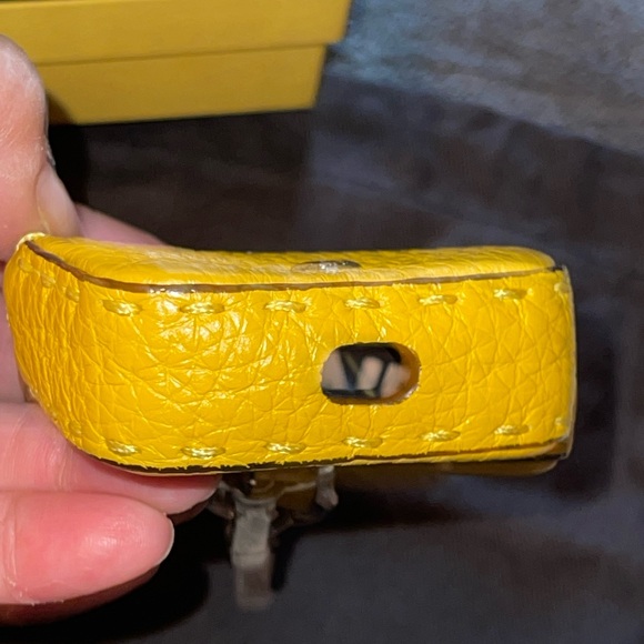 Fendi Preloved EarPod holder 100% authentic color is yellow with silver hardware - Picture 4 of 9